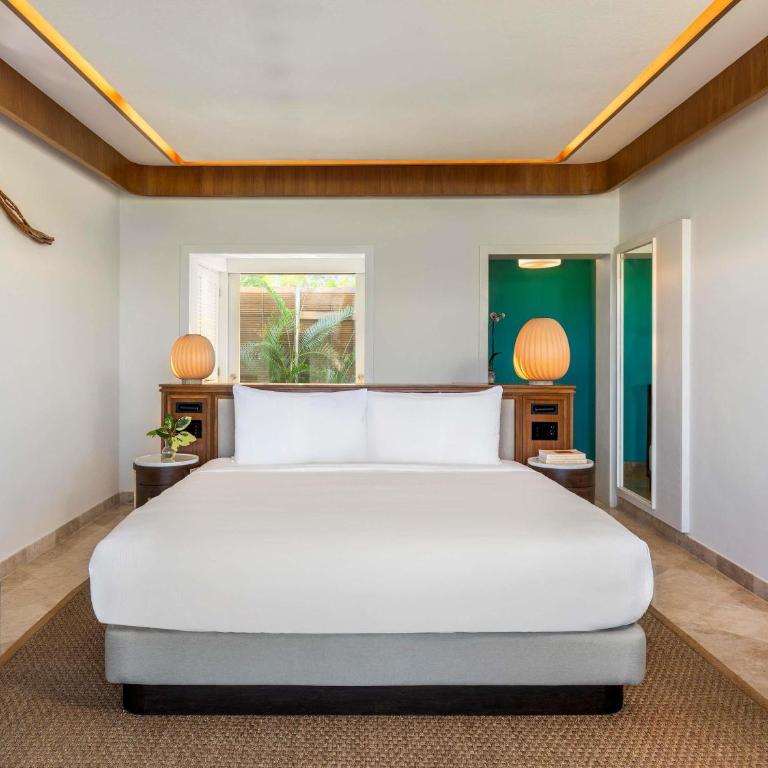 Fairmont Mayakoba - Signature King Casita with Soaking Tub and Lagoon View - 4