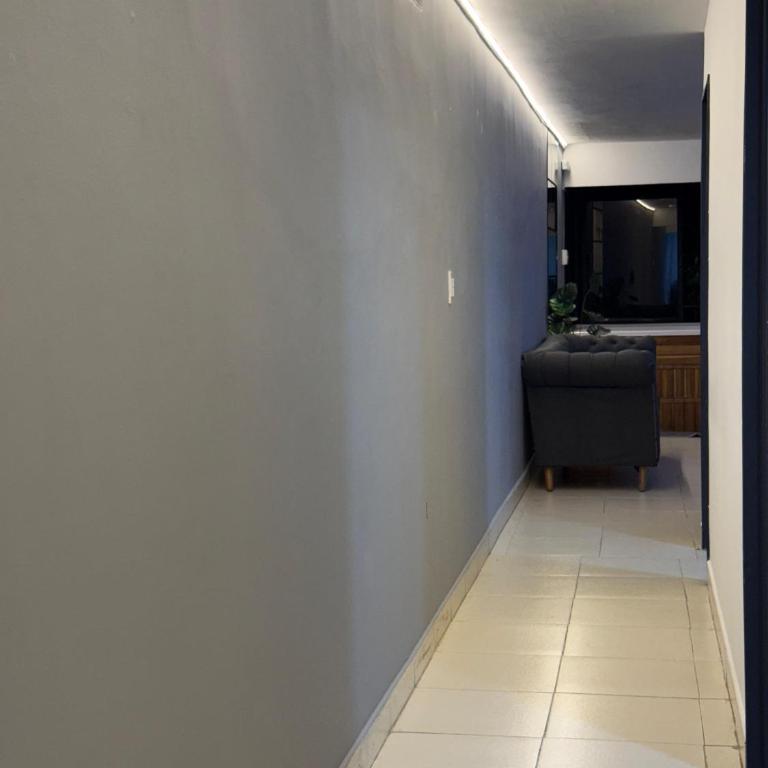 Apartamento con jacuzzi cerca al parque de poblado - Three-Bedroom Apartment - 6