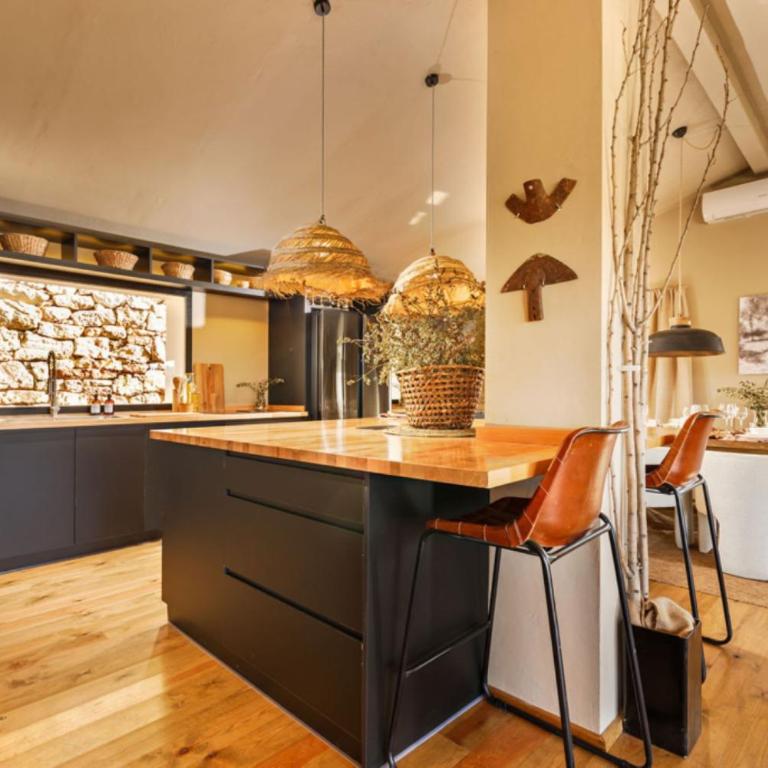 Discreet Luxury Home With Splendid Views - Casa - 3