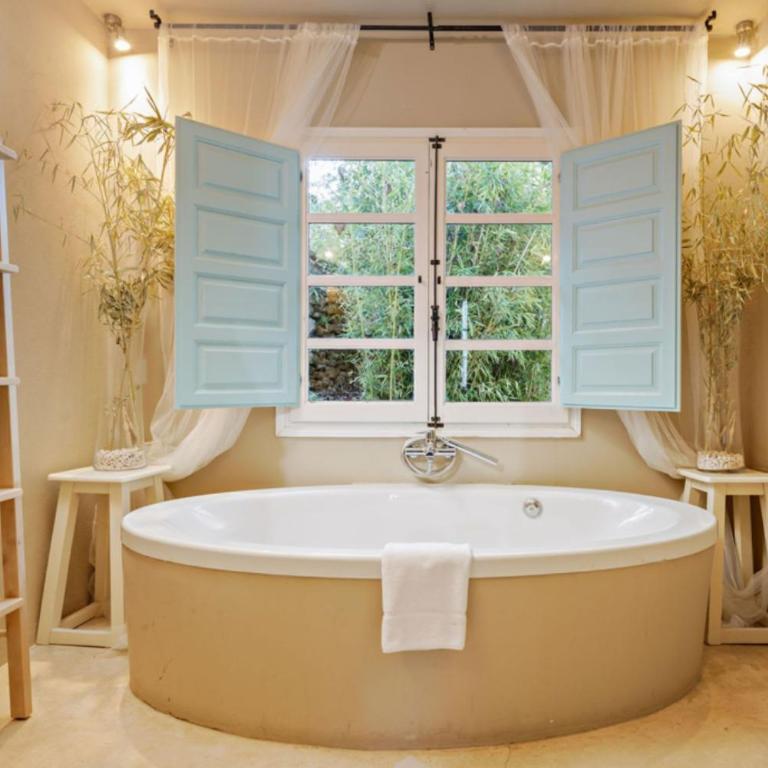 Discreet Luxury Home With Splendid Views - Casa - 22