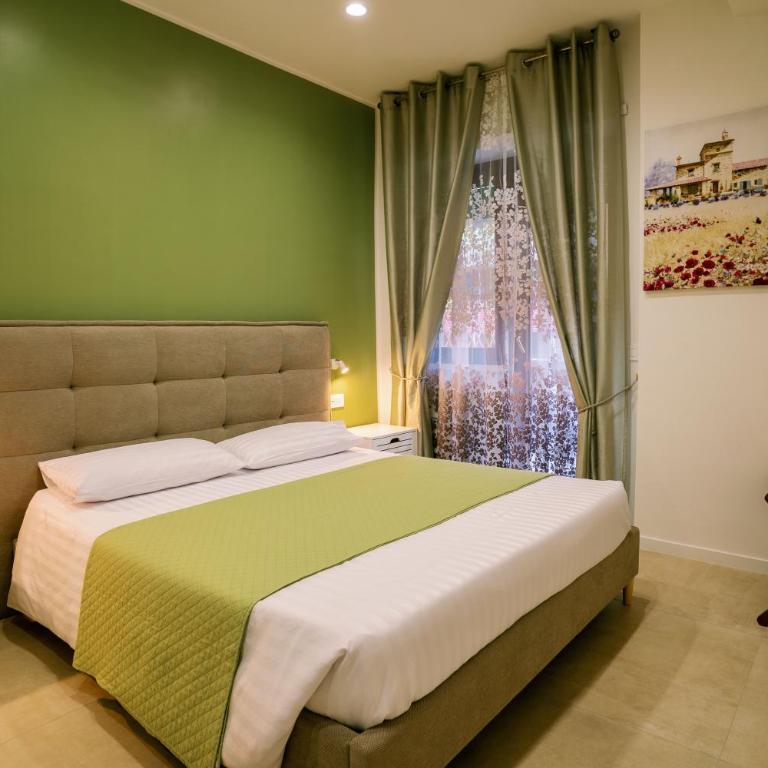 4 Seasons Roma Trastevere - Camera Matrimoniale Deluxe con Balcone - 9
