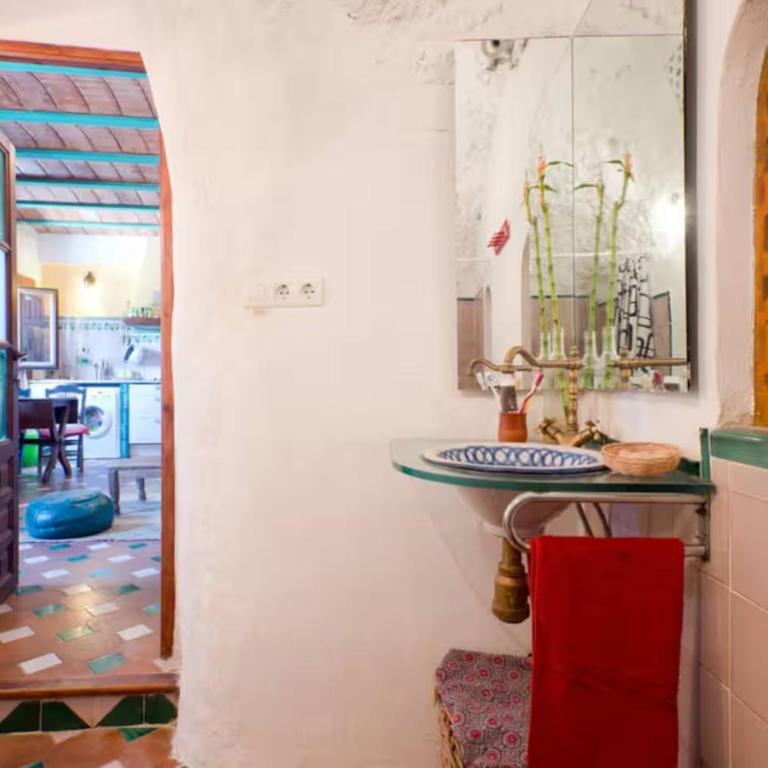 La Constanza Casa Cueva by ASH - Three-Bedroom Townhouse - 55