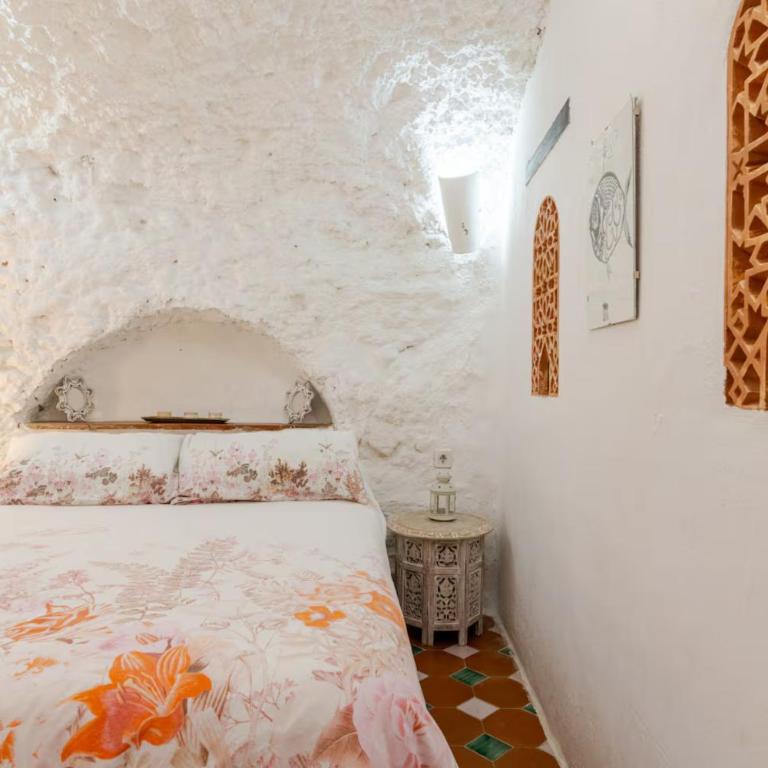 La Constanza Casa Cueva by ASH - Three-Bedroom Townhouse - 15