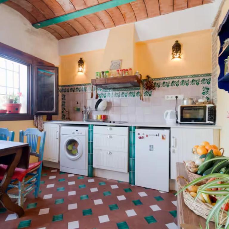La Constanza Casa Cueva by ASH - Three-Bedroom Townhouse - 31