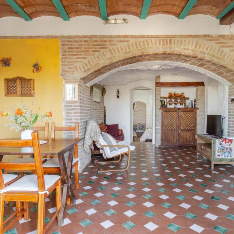 La Constanza Casa Cueva by ASH - Three-Bedroom Townhouse - 23