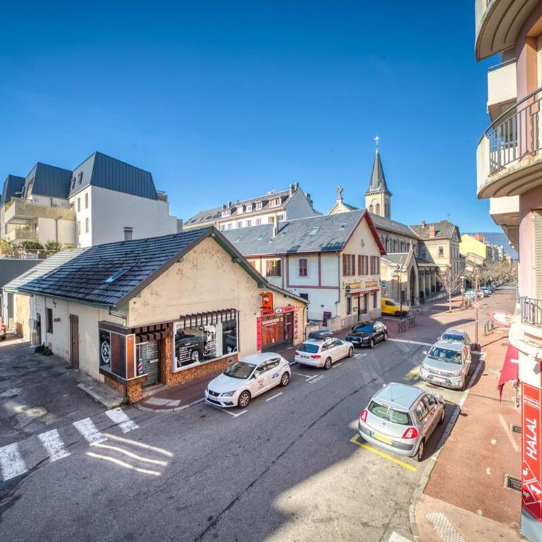 Refuge Savoyard à 5 min de la gare de Chambéry - Apartment - 14