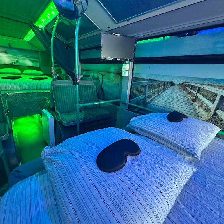 BUS aménagé pour un séjour insolite en famille - Loft - 10