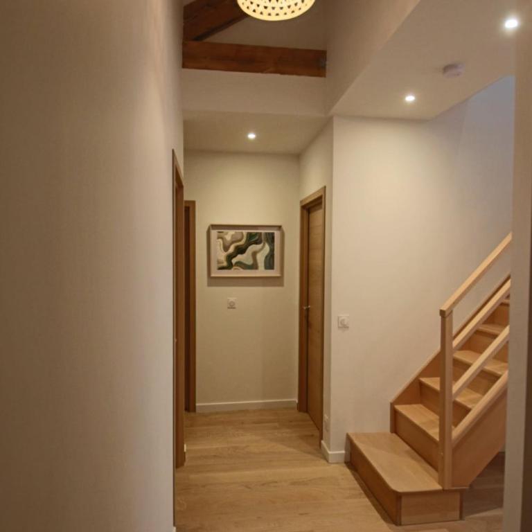 Appartement T5 145m2 4 chambres, vue lac climatisé - Appartement - 27