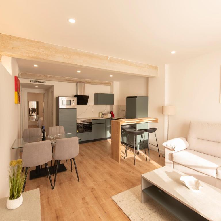 ALAIA ROOMS Apartamentos Turísticos 0001 - Two-Bedroom Apartment - 1