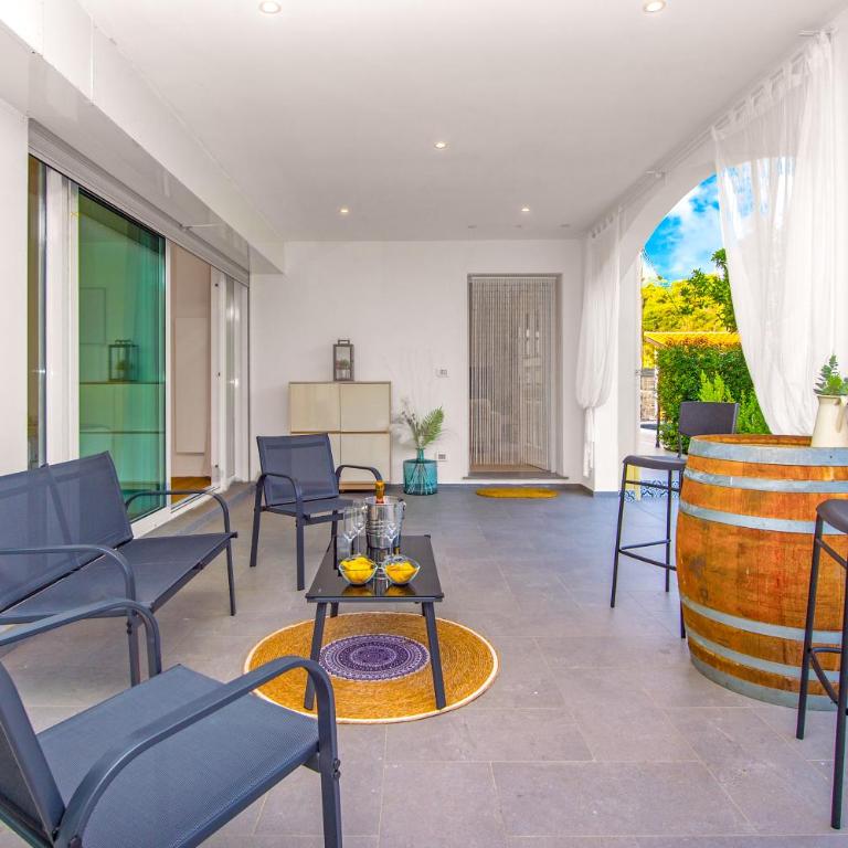 Somptueux appartement - Piscine privée - Parking - Apartment mit 3 Schlafzimmern und privatem Pool - 15