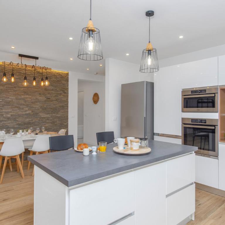Somptueux appartement - Piscine privée - Parking - Apartment mit 3 Schlafzimmern und privatem Pool - 6