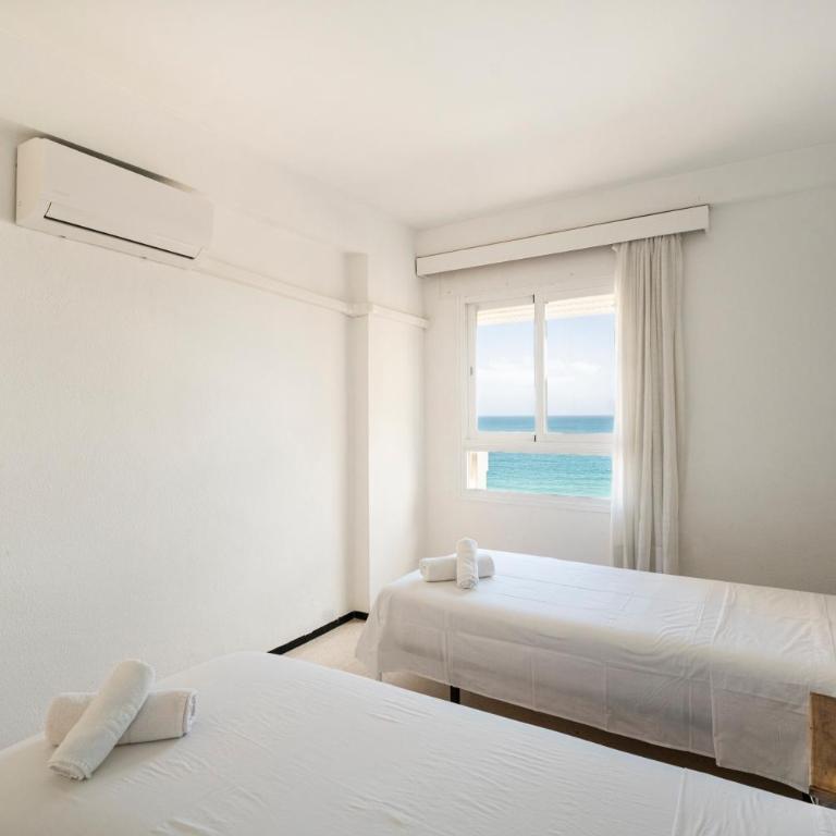 AA Guest - SandBeach Front Sea Views Eco Apartment - Apartamento de 3 dormitorios - 13