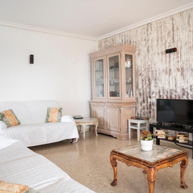 AA Guest - SandBeach Front Sea Views Eco Apartment - Apartamento de 3 dormitorios - 3