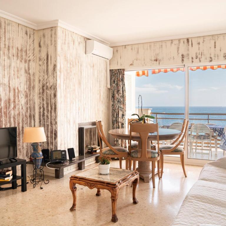 AA Guest - SandBeach Front Sea Views Eco Apartment - Apartamento de 3 dormitorios - 2