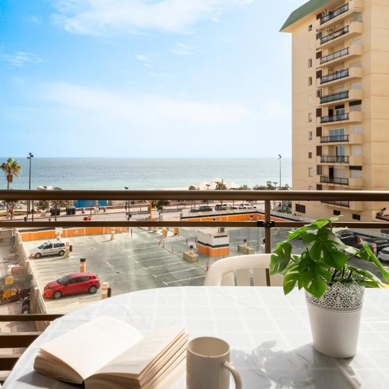 AA Guest - Sunshine Front Sea Views Eco Apartment - Apartamento de 2 dormitorios - 8