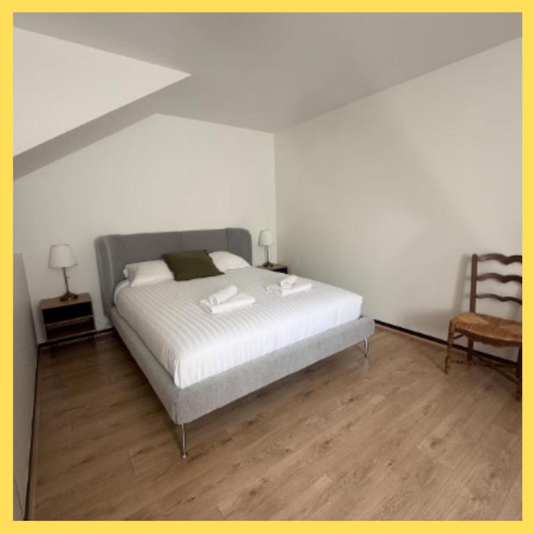 Maison avec jardin au coeur du village - Maison 5 Chambres - 17