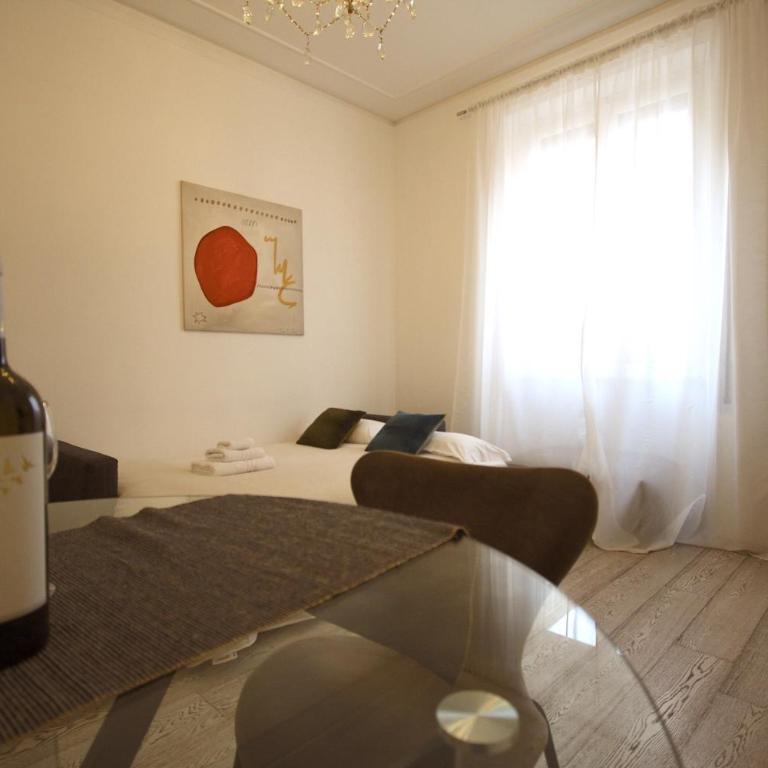 Art & Music Holiday Home - Apartment - 6
