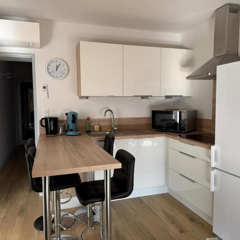 BANYULS-SUR-MER : Appartement T3 climatisé, proche plage - FR-1-309-281 - Two-Bedroom Apartment - 12
