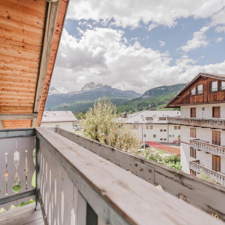 Ca' Alpini - Mountain View Terrace & Parking - Appartamento con 1 Camera da Letto, Balcone e Vista Montagna - 22