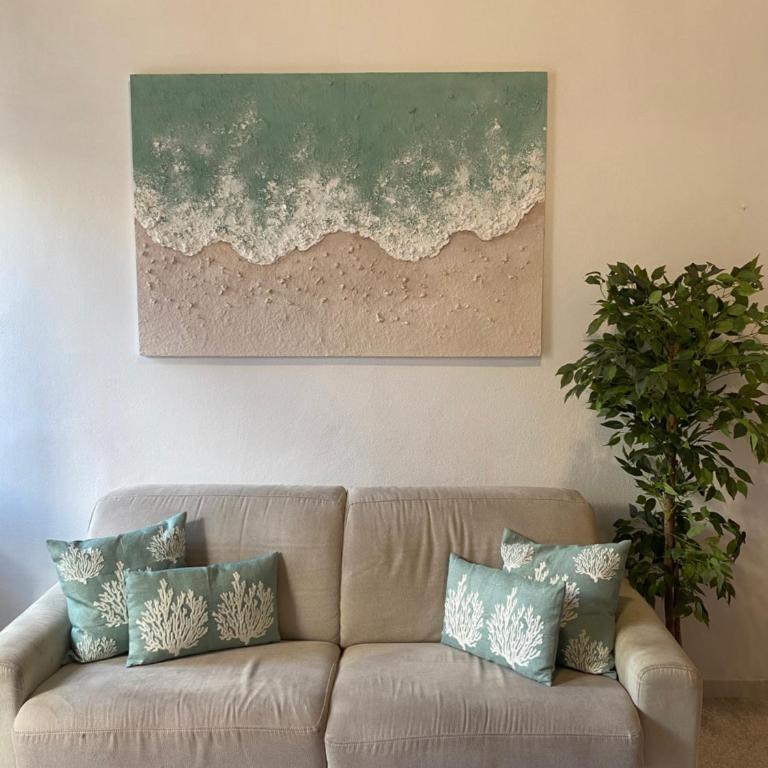 Isolé House - Two-Bedroom House - 2