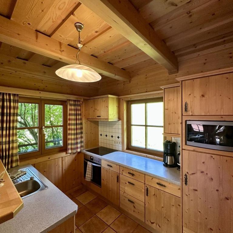 Chalet Amade - Ferienhaus - 2
