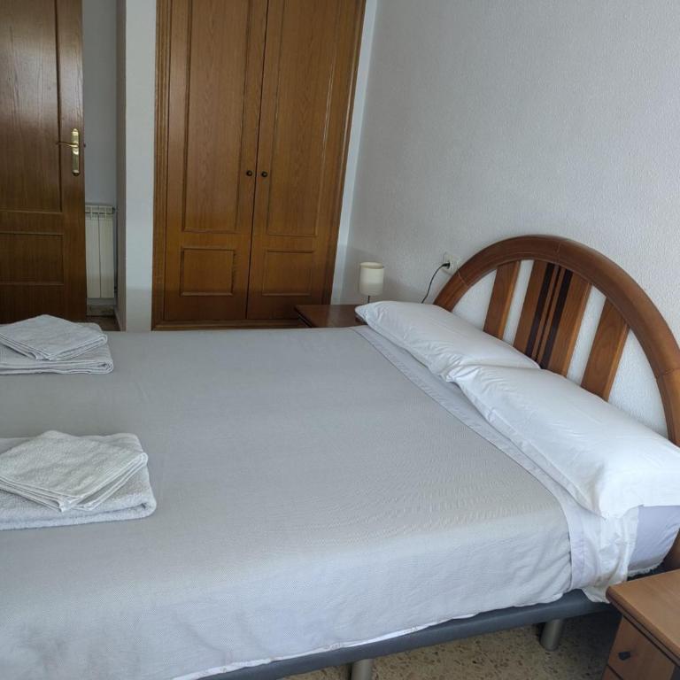 Apartamento en Benicasim, El Torreón, parking, entrada autónoma - Three-Bedroom Apartment with Balcony - 10