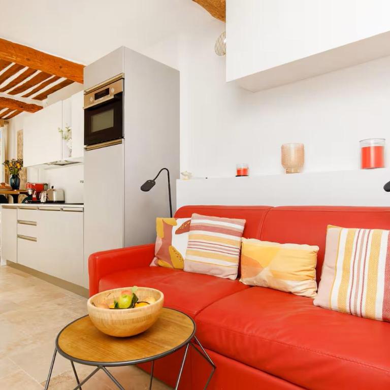 "Philomer Safranier" Historic Old-Town Apartments, Sea View and Terrace Options - One-Bedroom Apartment with Ocean View (without Terrace) - 3