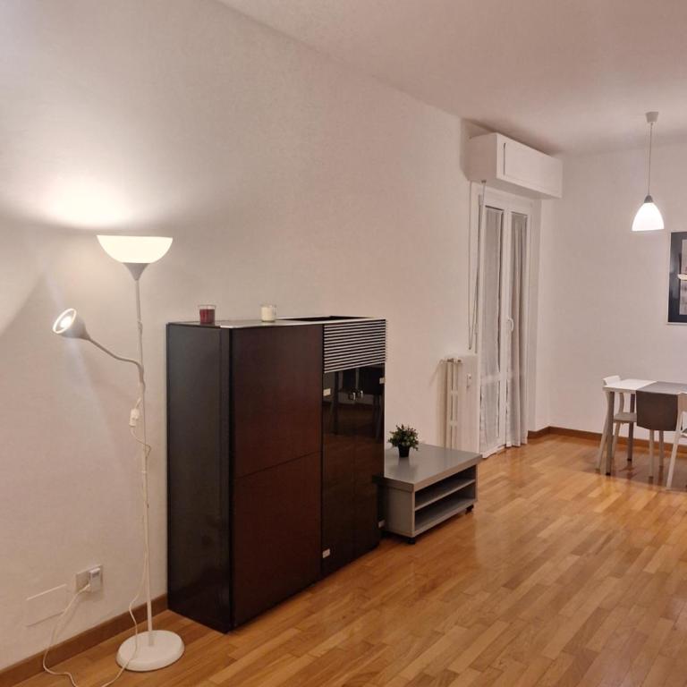 Modern flat in the design district - One-Bedroom Apartment - 6