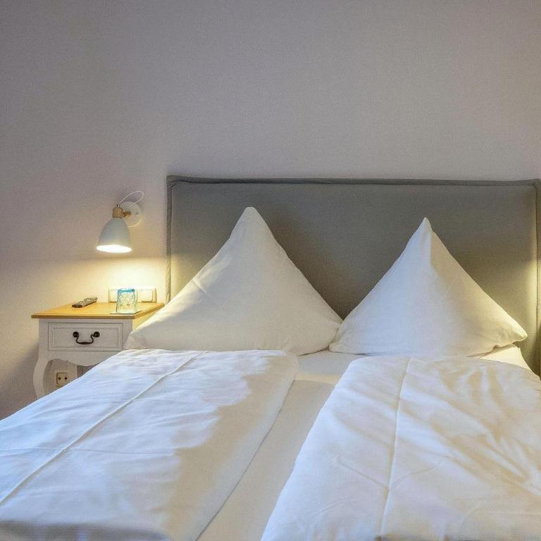 Zentrale Ferienwohnung ROSEA nahe Kurpark - Apartment mit Blick auf die Berge - 4