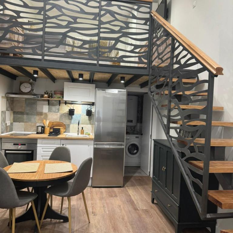 Estudios Loft Vallecas Plaza - One-Bedroom Apartment - 1