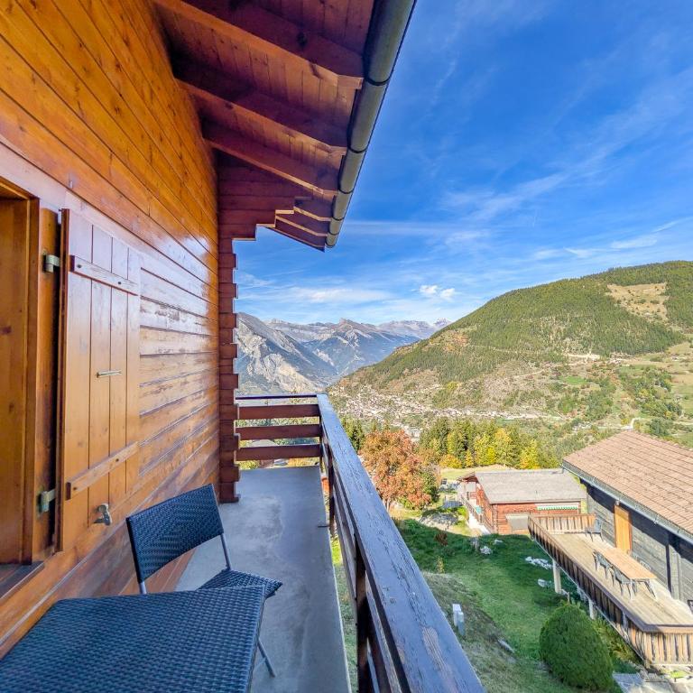 Grand chalet familial avec cheminée à La Tzoumaz - Chalet - 37