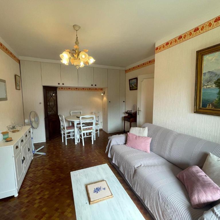 4PA44 appartement avec piscine et parking - Apartment - 3