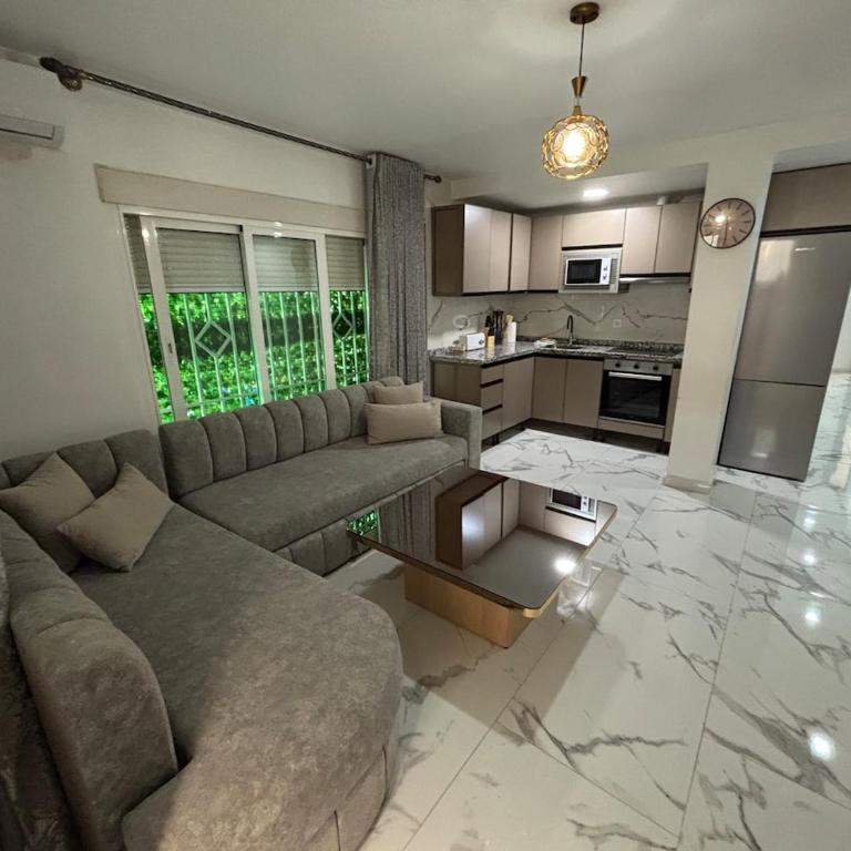 Evans Realty CE Apartamento Moderno Espacioso - Apartamento de 3 dormitorios - 24