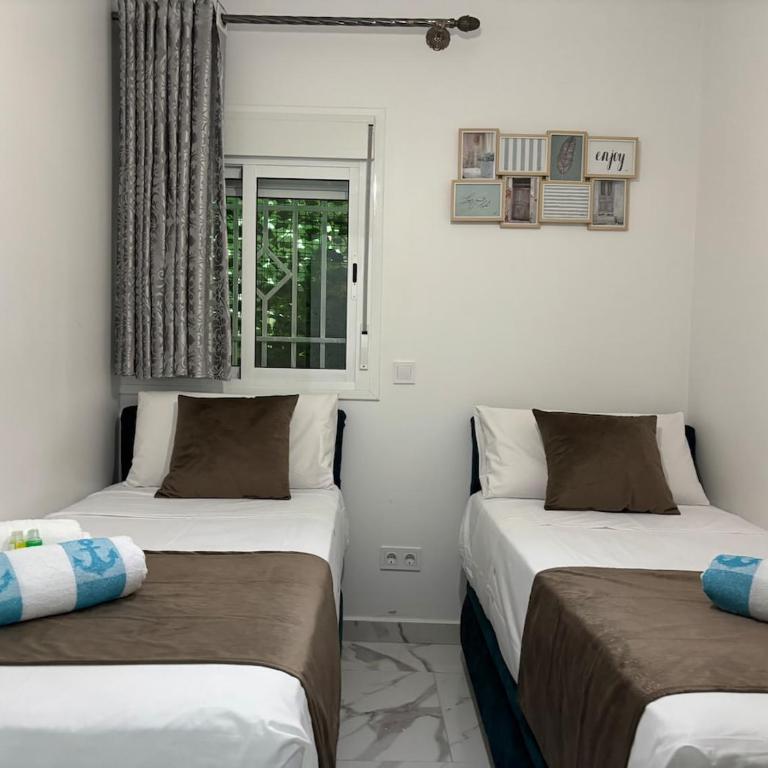 Evans Realty CE Apartamento Moderno Espacioso - Apartamento de 3 dormitorios - 20