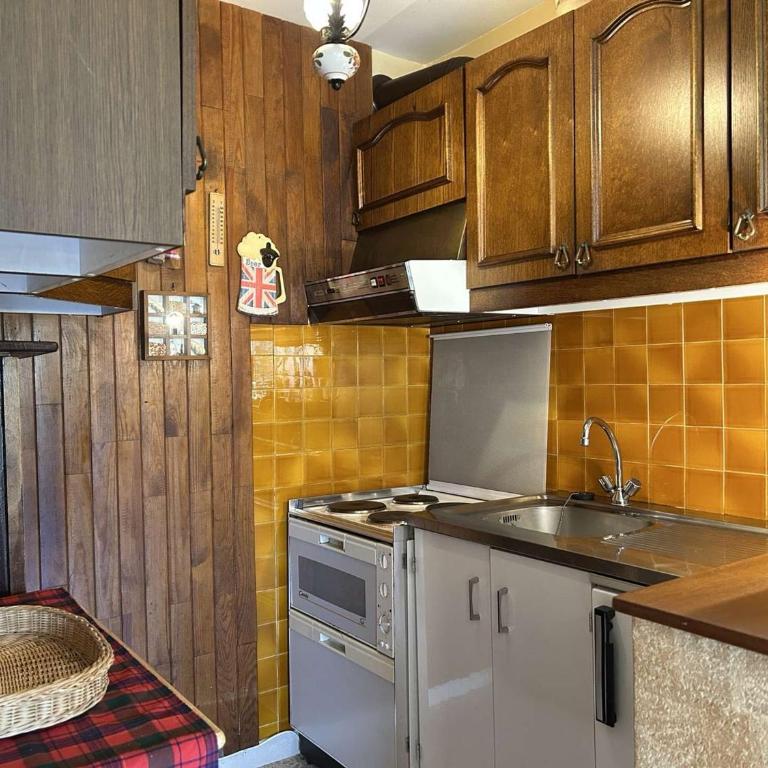 Studio cosy à Montgenèvre - 4 pers, balcon, parking, navette gratuite, à 600m des pistes et commerces - FR-1-330D-110 - Appartement (4 Adultes) - 4