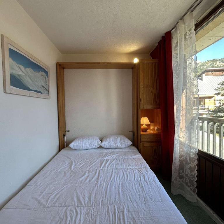 Appartement Montgenèvre - 2 chambres, balcon, lave-linge, TV - FR-1-330D-79 - Appartement (6 Adultes) - 6