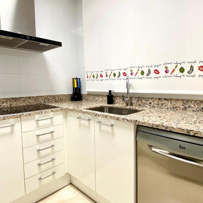 Nice apartment in Cambrils - Two-Bedroom Apartment with Balcony and Terrace - 4