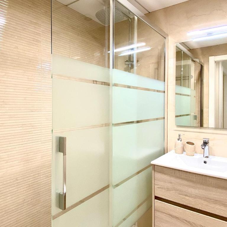 Nice apartment in Cambrils - Two-Bedroom Apartment with Balcony and Terrace - 32