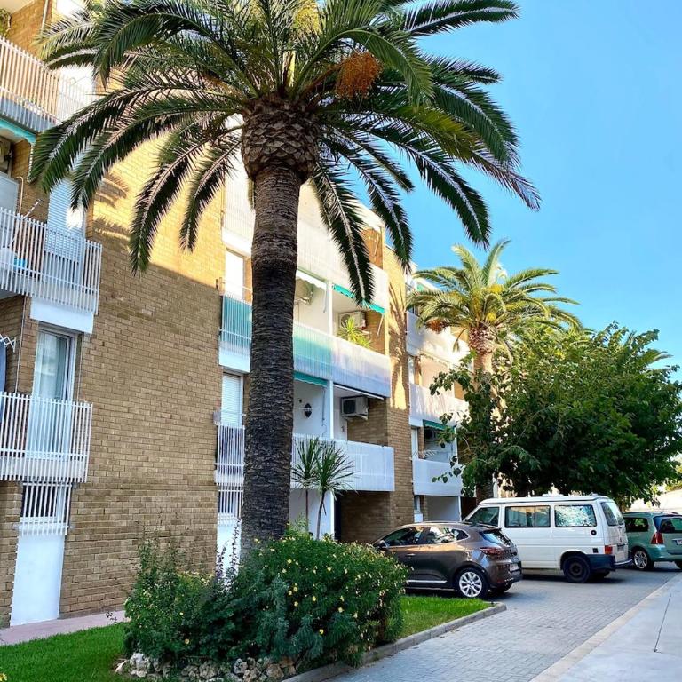 Nice apartment in Cambrils - Two-Bedroom Apartment with Balcony and Terrace - 34