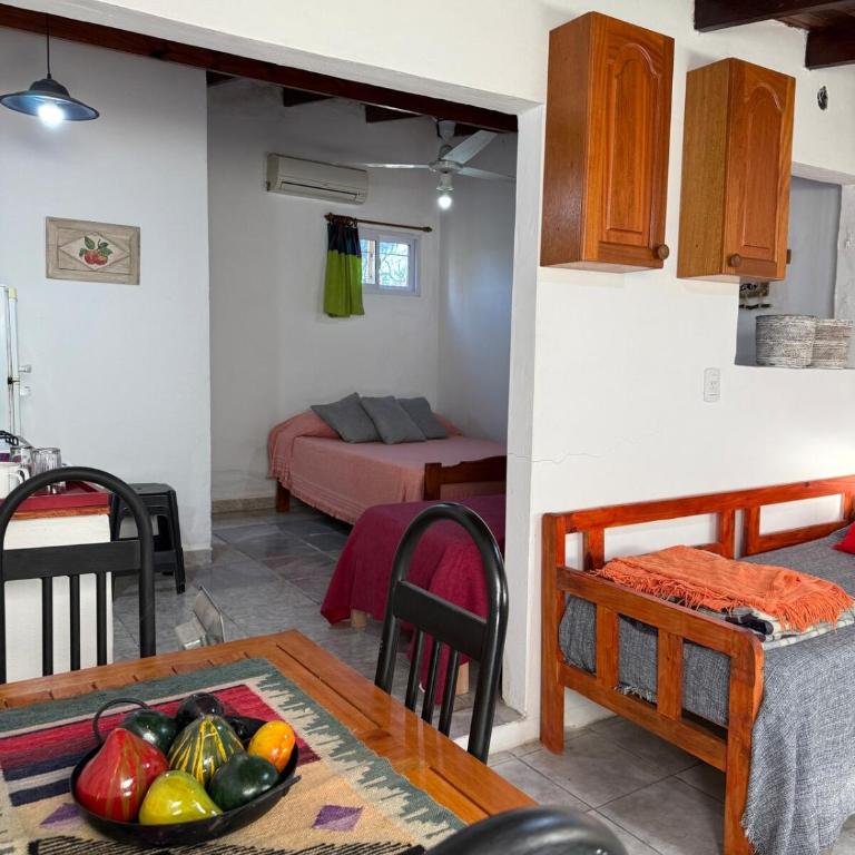 Cabaña, con patio y parrilla a 5 min de Termas - Bungalow - 9