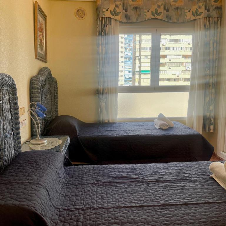 Acogedor apartamento de dos dormitorios en el corazón de Benidorm - Two-Bedroom Apartment - 21