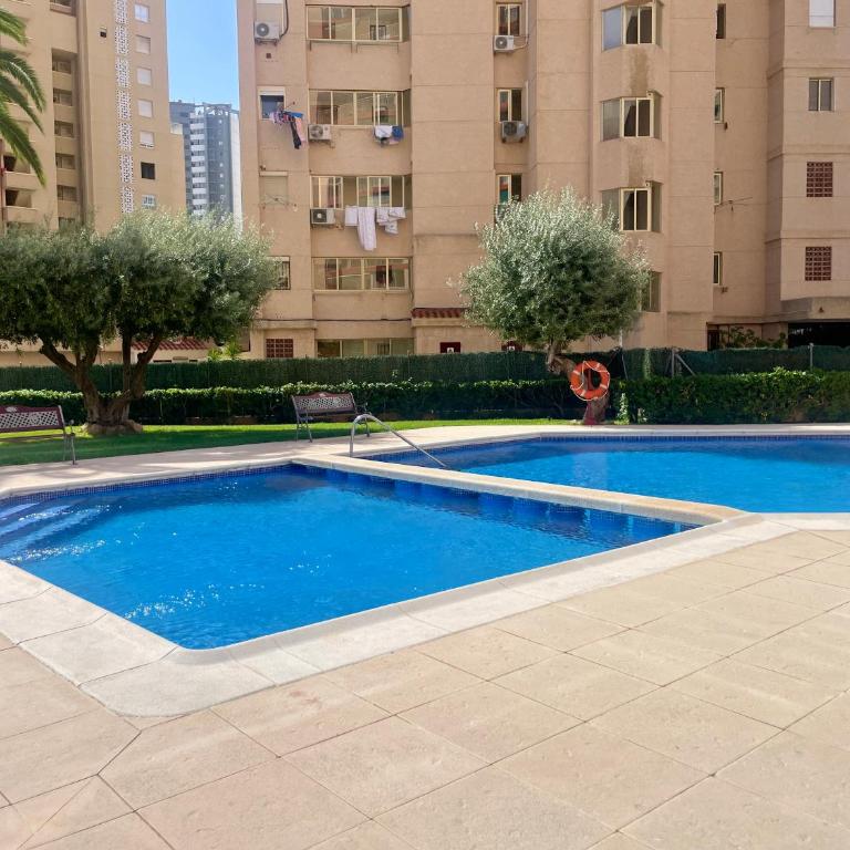 Acogedor apartamento de dos dormitorios en el corazón de Benidorm - Two-Bedroom Apartment - 13