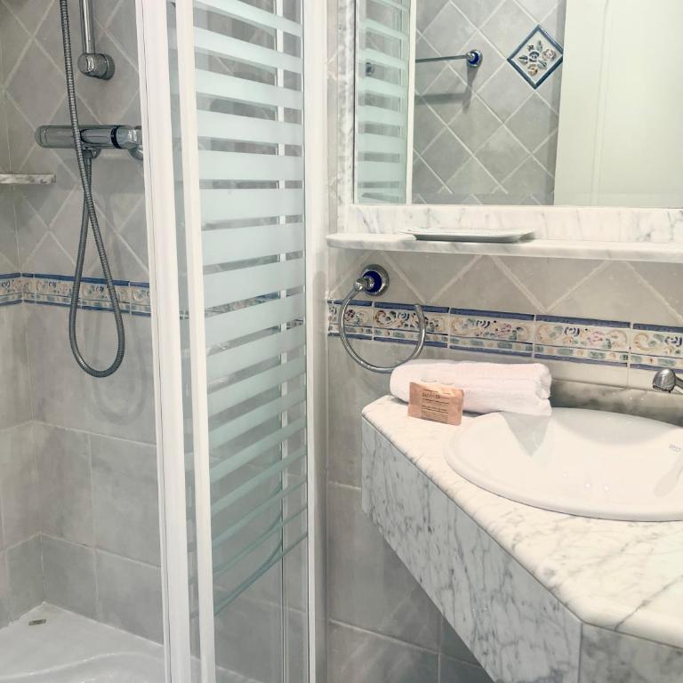 Acogedor apartamento de dos dormitorios en el corazón de Benidorm - Two-Bedroom Apartment - 18