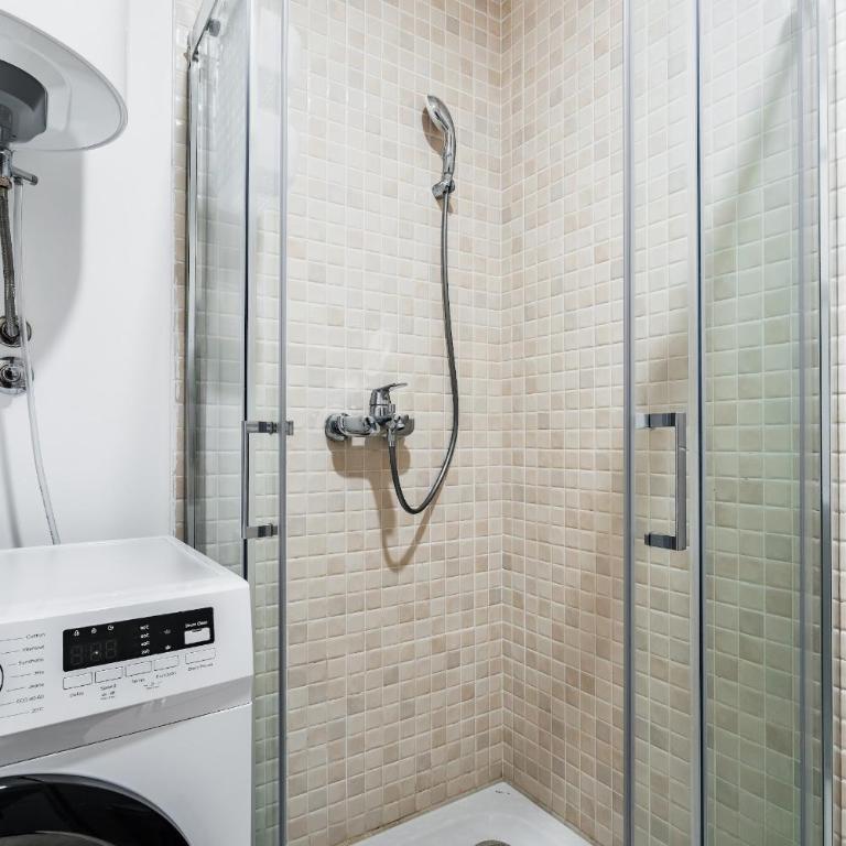 Status-M Apartments 187 - Two-Bedroom Apartment with Mountain View - 21
