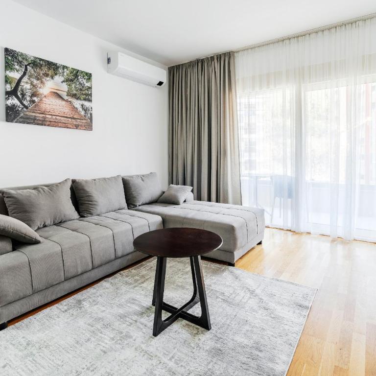 Status-M Apartments 187 - Two-Bedroom Apartment with Mountain View - 7