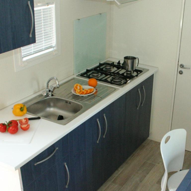 Happy Camp mobile homes in Camping Villaggio Lamaforca - Easy Mobile Home - 7