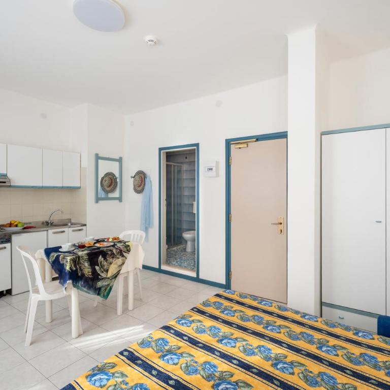 Aparthotel Pineda - Standard Studio - 9
