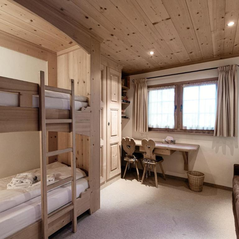 Laax Chalet by Quokka 360 - Charming Apartment with Private Patio - Superior Apartment mit 3 Schlafzimmern - 23