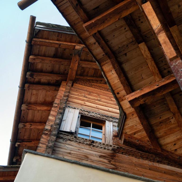 Laax Chalet by Quokka 360 - Charming Apartment with Private Patio - Superior Apartment mit 3 Schlafzimmern - 34