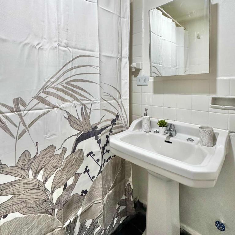Amplio hogar entre MUT y Costanera center - Apartment - 18